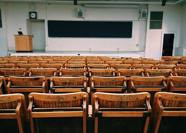 Why Standing Desks Should Be In Every Classroom